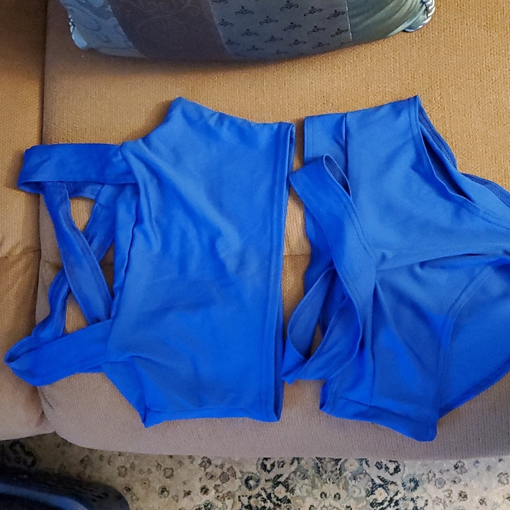 Brand new 2 piece bathing suit